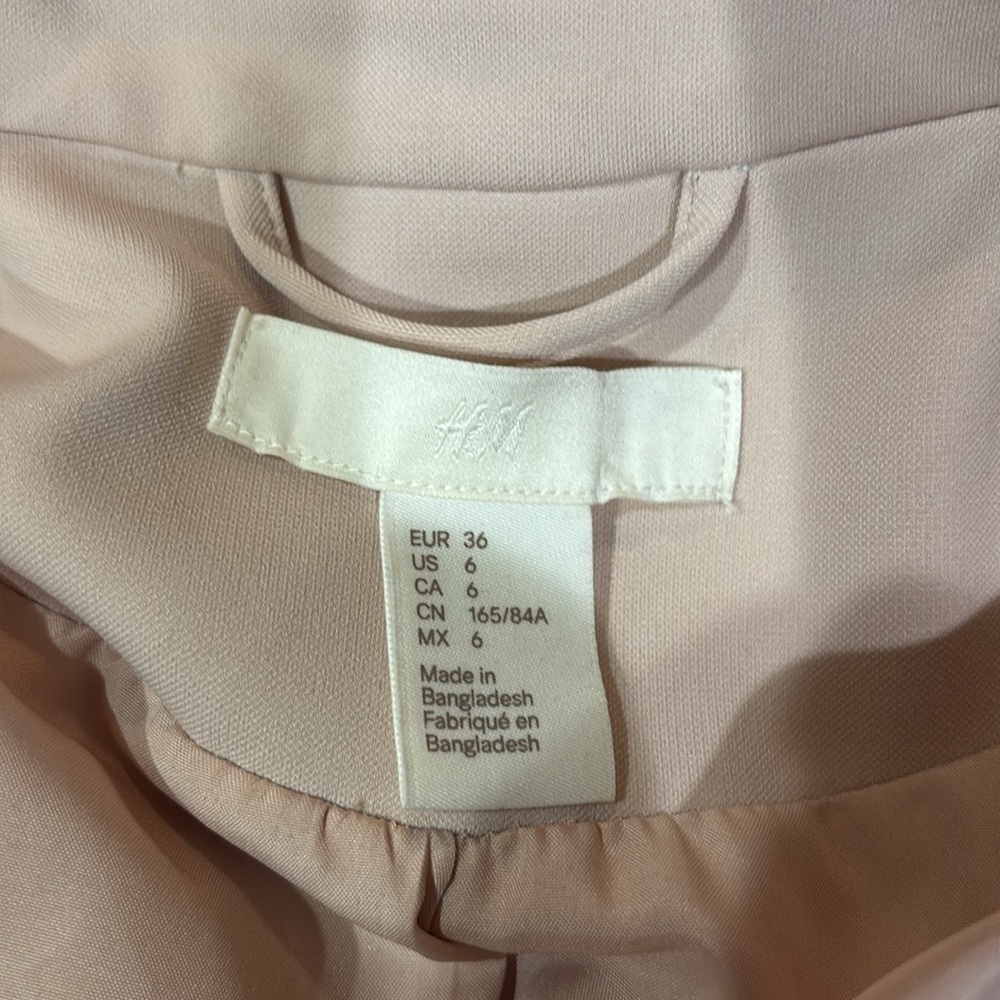 H&M Blazer in Soft Pink - Picture 4 of 6